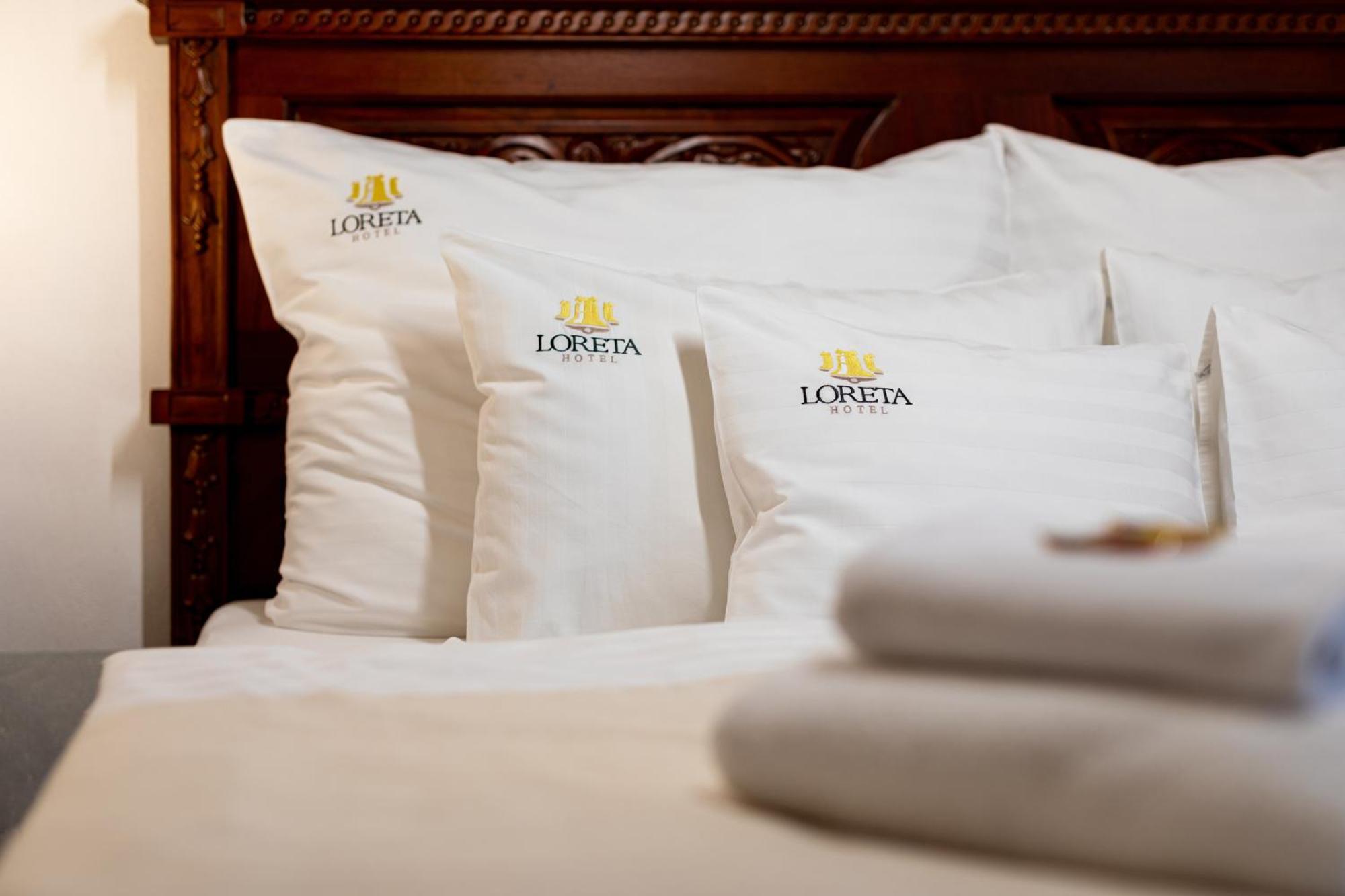 Loreta Hotel Prague Extérieur photo