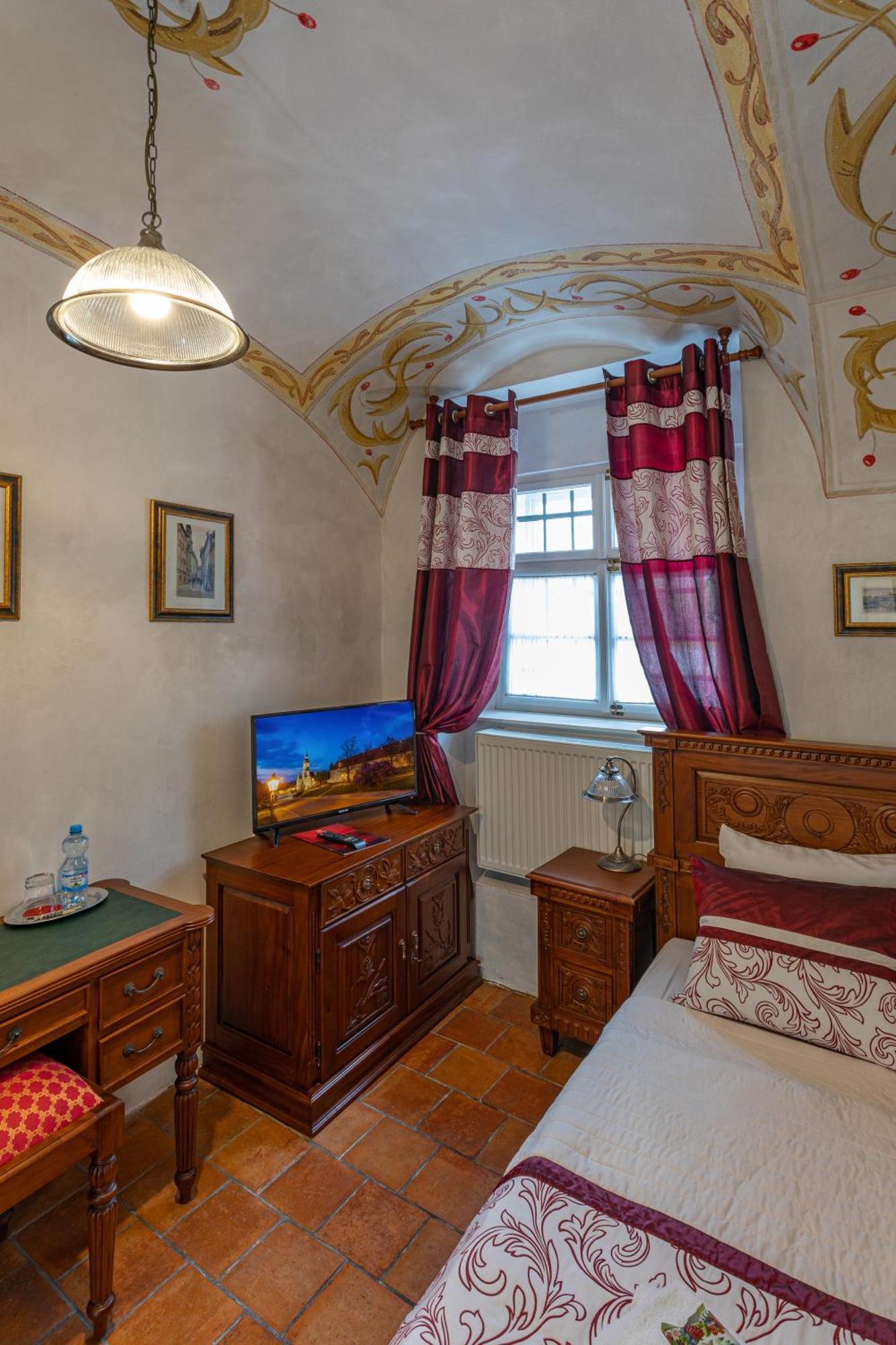 Loreta Hotel Prague Chambre photo