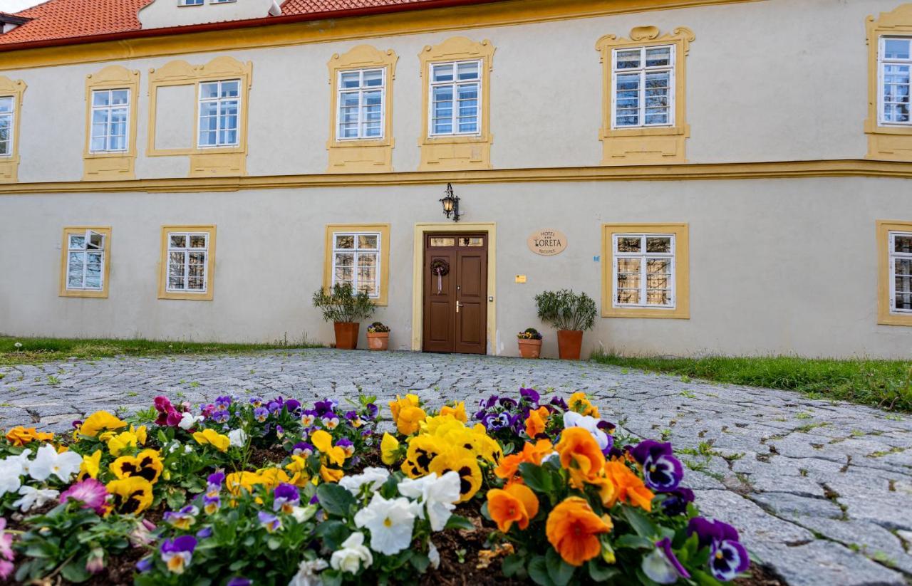 Loreta Hotel Prague Extérieur photo
