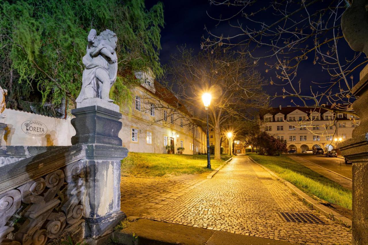 Loreta Hotel Prague Extérieur photo