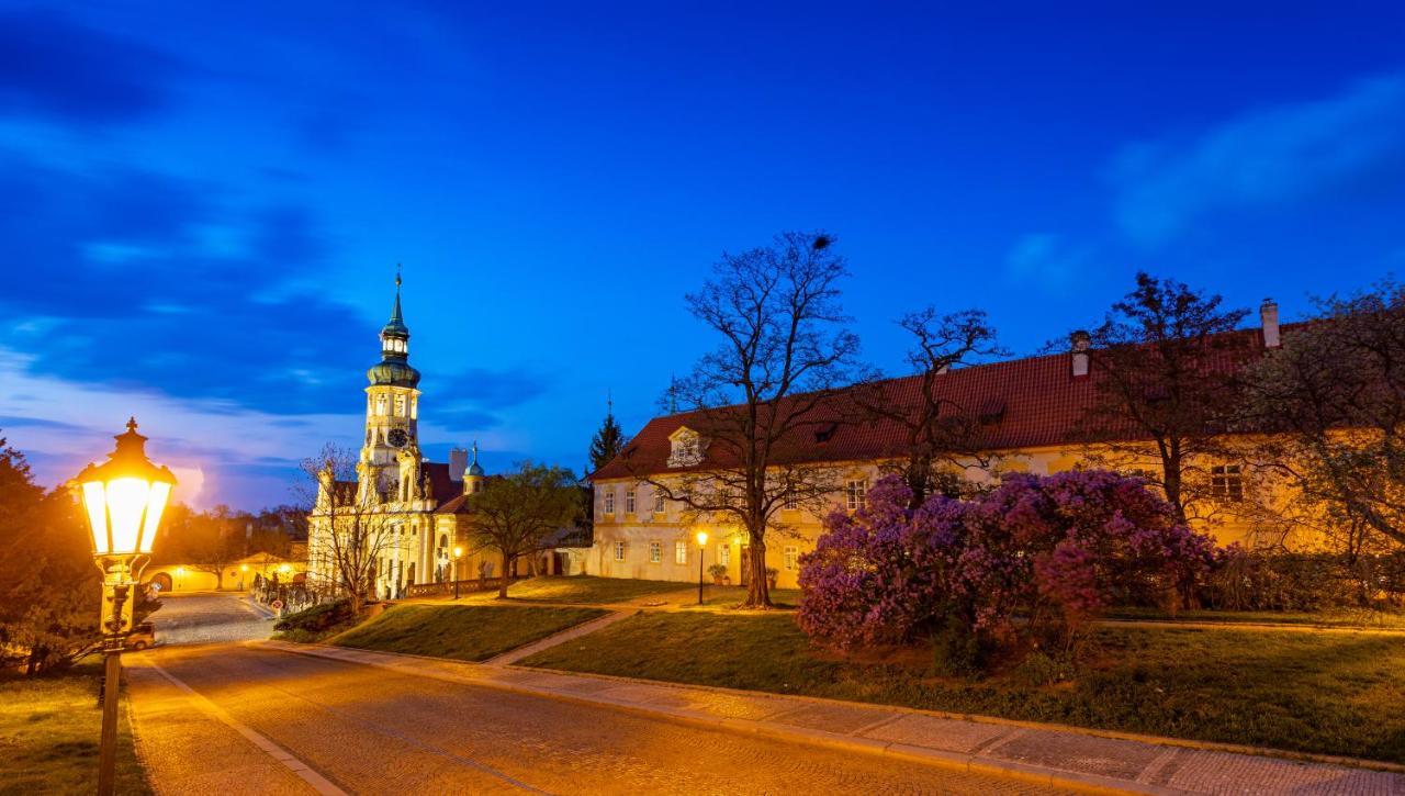 Loreta Hotel Prague Extérieur photo