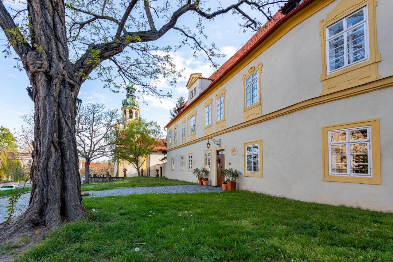 Loreta Hotel Prague Extérieur photo